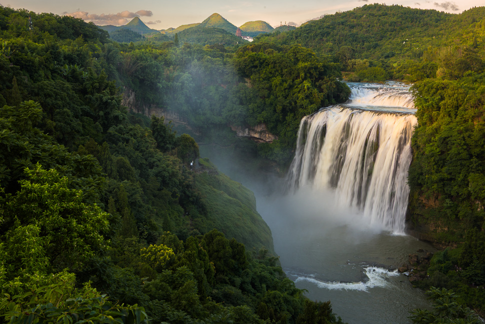 黄果树瀑布的余晖